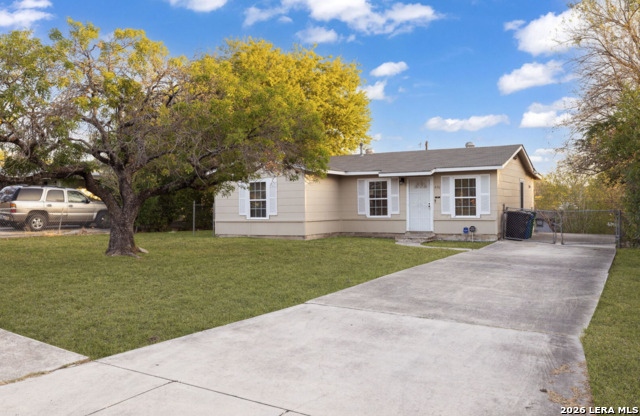 430 Demya Dr Property Photo 1
