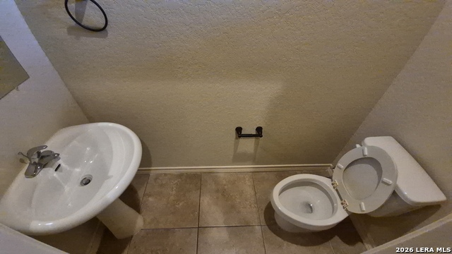 6866 Lakeview Dr Property Photo 4