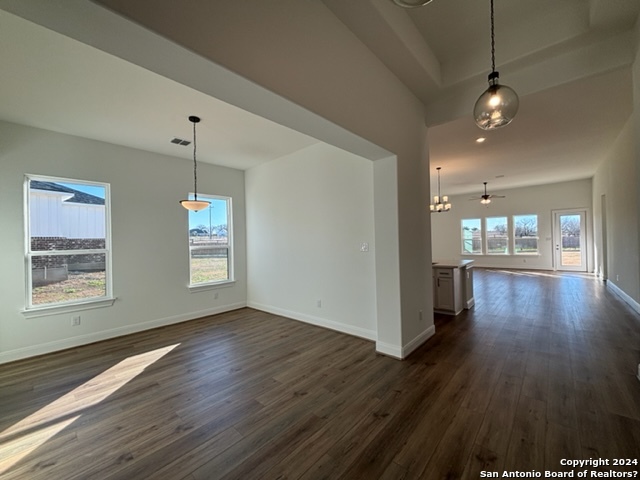 152 W Magnolia Circle Property Photo 3