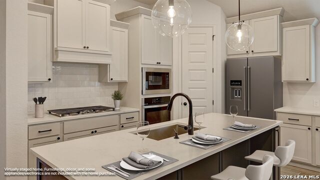 226 Hidalgo Property Photo 8