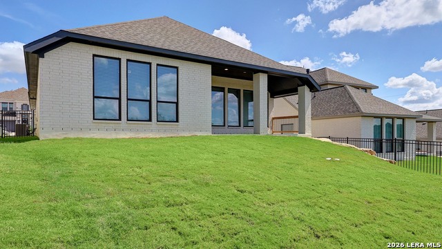 226 Hidalgo Property Photo 27