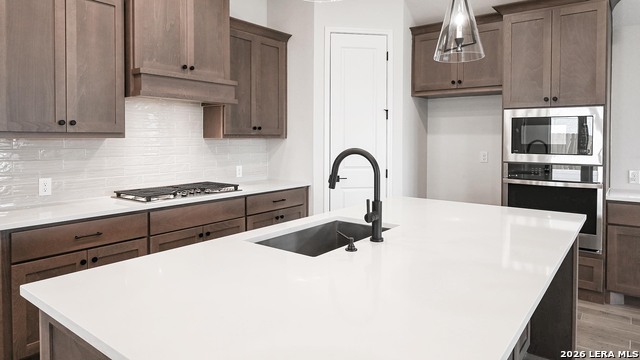 706 Grand Legacy Property Photo 5