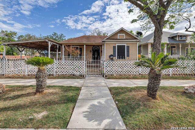 1518 W Travis Property Photo 1