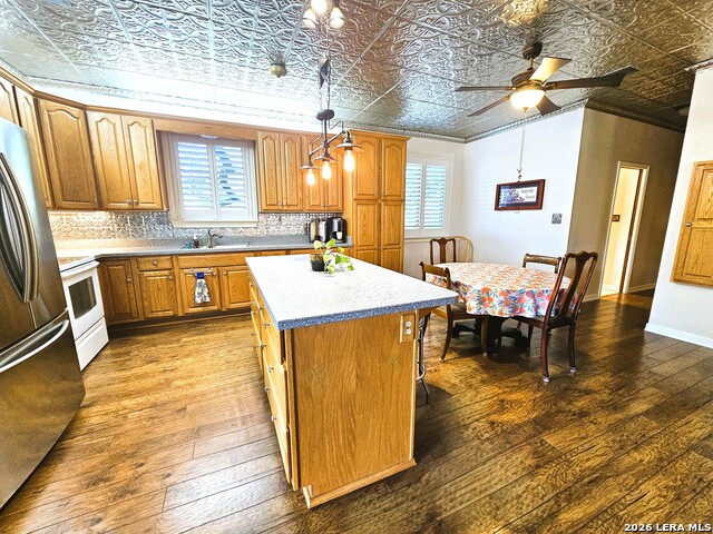 799 County Road 6612 Property Photo 6