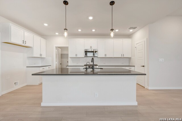120 Arlo Pt Property Photo 10