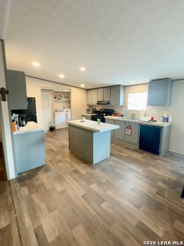 4858 Stanislaus Property Photo 8