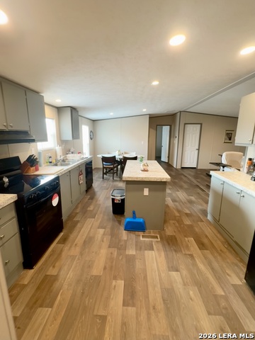 4858 Stanislaus Property Photo 9