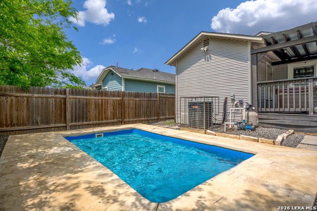 704 Cuney Property Photo 38