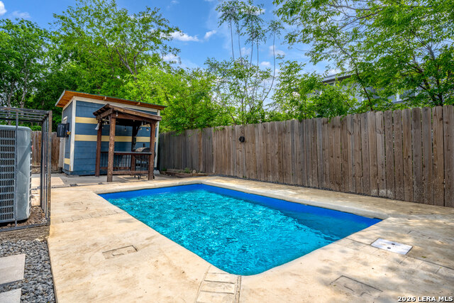 704 Cuney Property Photo 39