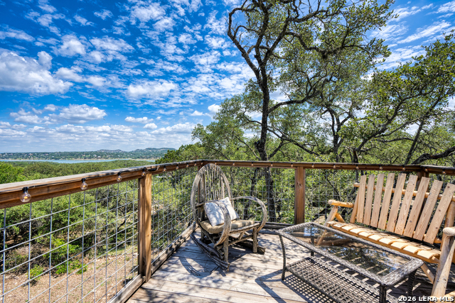 520 Lake Forest Property Photo 4
