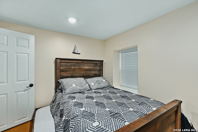 520 Lake Forest Property Photo 27