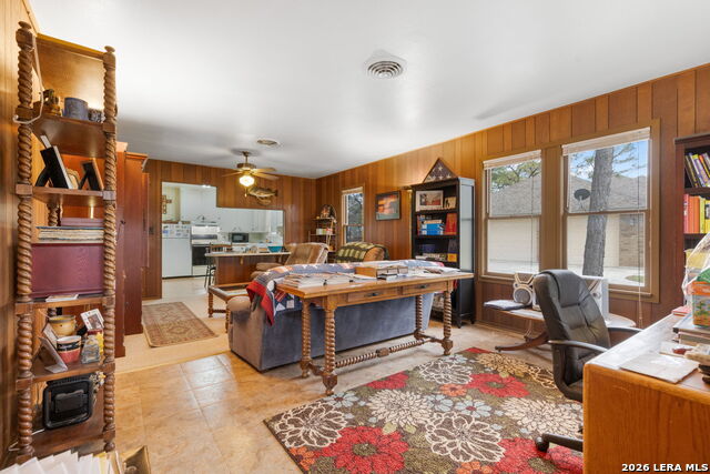 1807 N Llano St Property Photo 12