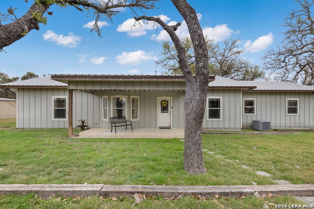 1811 N Llano St Property Photo 15