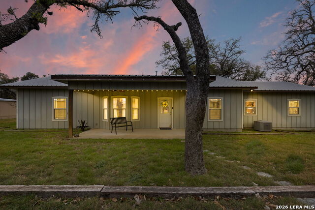 1811 N Llano St Property Photo 16