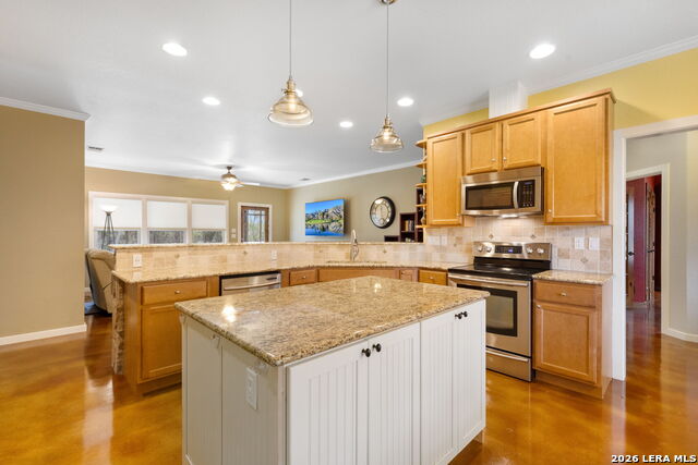 1811 N Llano St Property Photo 30