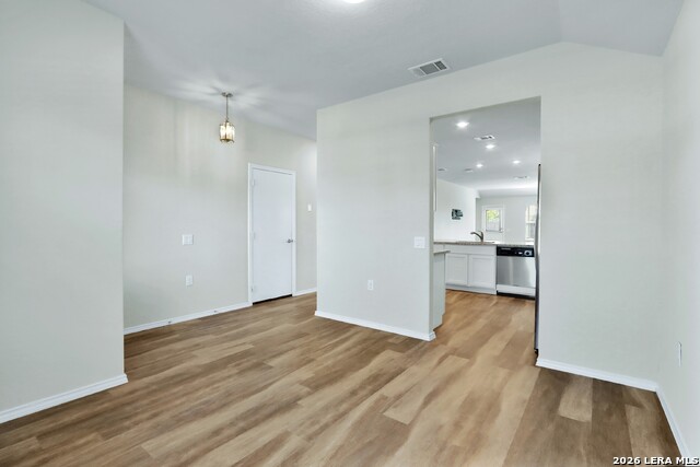 6854 Hibiscus Fls Property Photo 5
