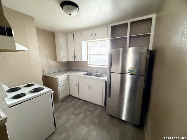 115 Victor Property Photo 4