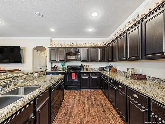4323 COMMANDO TRL Property Photo 1