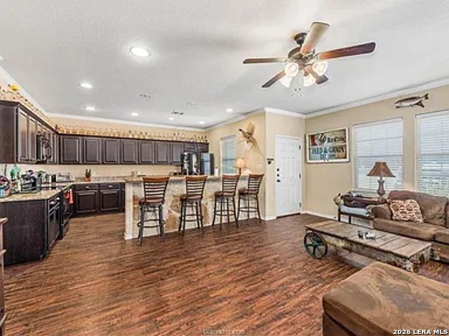 4323 Commando Trl Property Photo 6