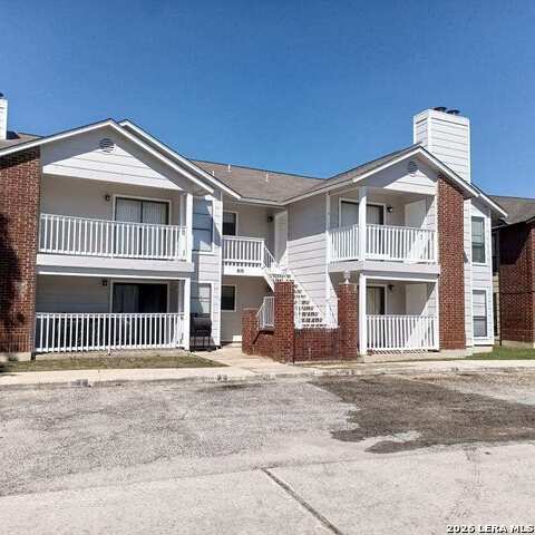810 Station St Property Photo 6