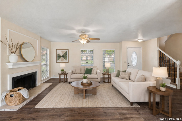 5823 Misty Gln Property Photo 1