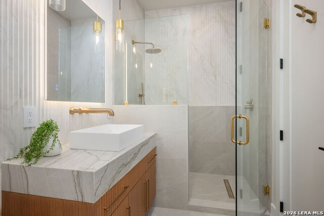 24602 Cliff Line Property Photo 40