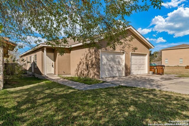 7379 Longing Trail Property Photo 1