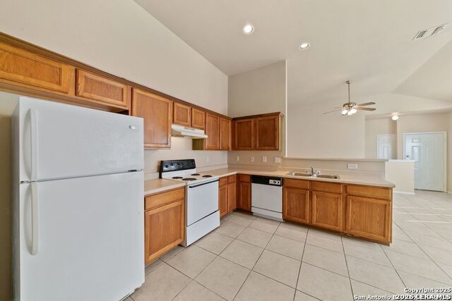7379 Longing Trail Property Photo 14