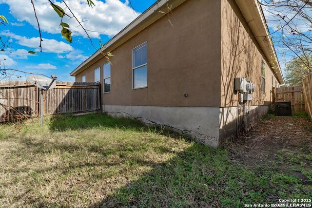 7379 Longing Trail Property Photo 24