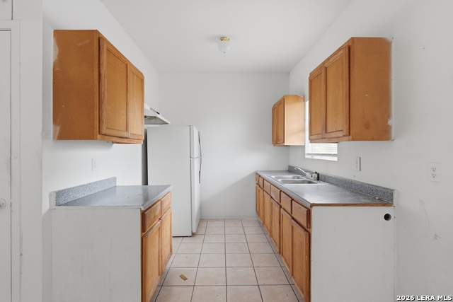 1706 W Craig Pl Property Photo 4
