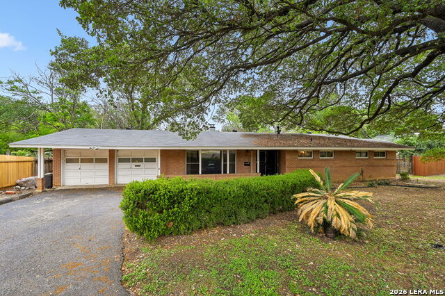 7906 ROBIN REST DR Property Photo 1