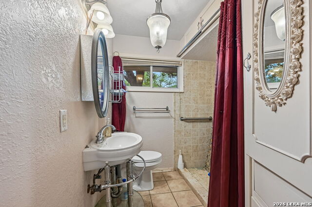 7906 Robin Rest Dr Property Photo 11