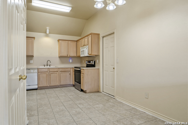2130 Keystone Dr Property Photo 10