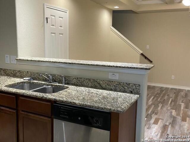 5011 Flipper Drive Property Photo 4