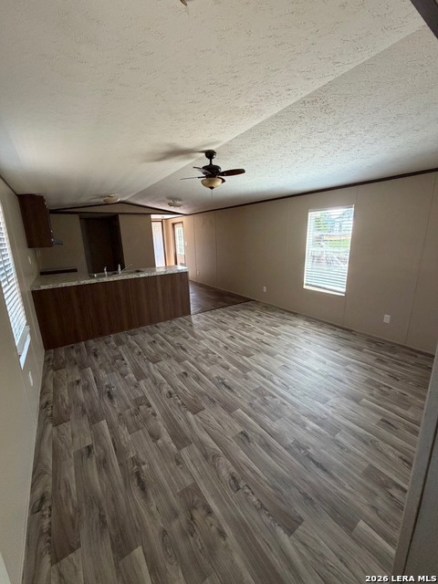 6905 Lovers Ln