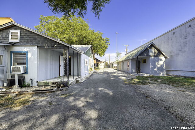 926 S Laredo Property Photo 17