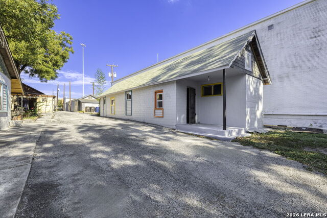 926 S Laredo Property Photo 18