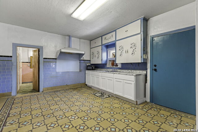926 S Laredo Property Photo 19