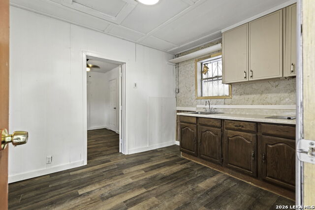 926 S Laredo Property Photo 34