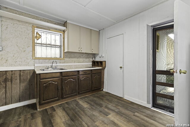 926 S Laredo Property Photo 35