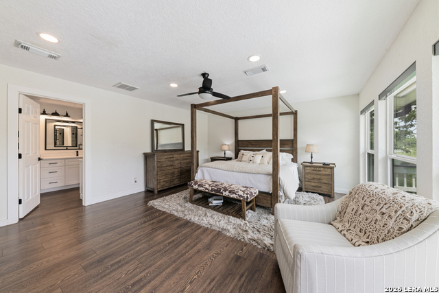 46 E Hampton Property Photo 17