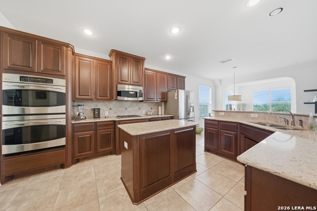 3751 Sunset Clf Property Photo 10