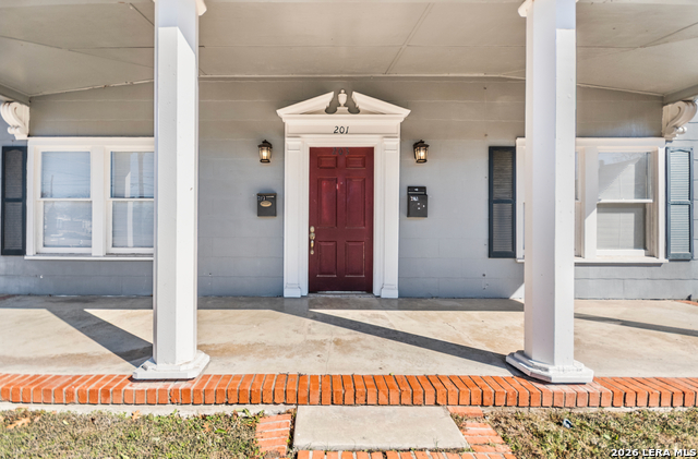 203 Eleanor Property Photo 2