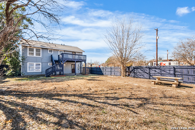203 Eleanor Property Photo 23