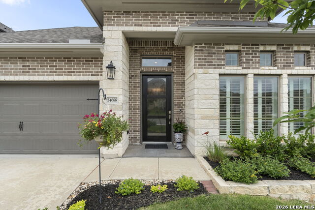 24066 Sidehill Lie Property Photo 5