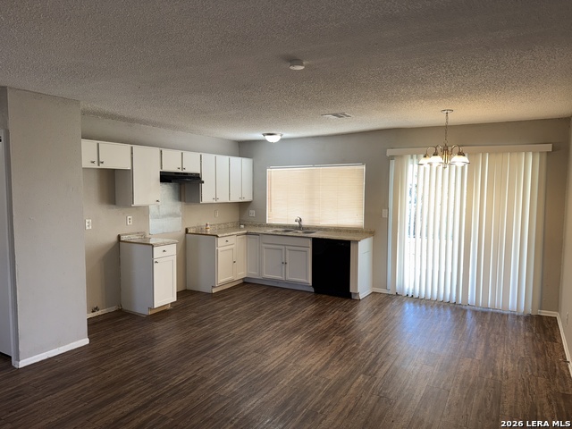 7006 Glen Grove Property Photo 8