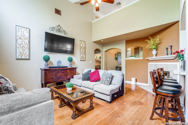 1643 Bold Cypress Property Photo 6