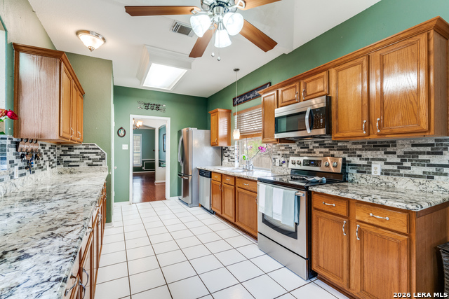 1643 Bold Cypress Property Photo 9