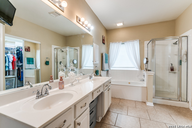 1643 Bold Cypress Property Photo 14