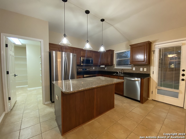 8935 Liberty View Property Photo 7